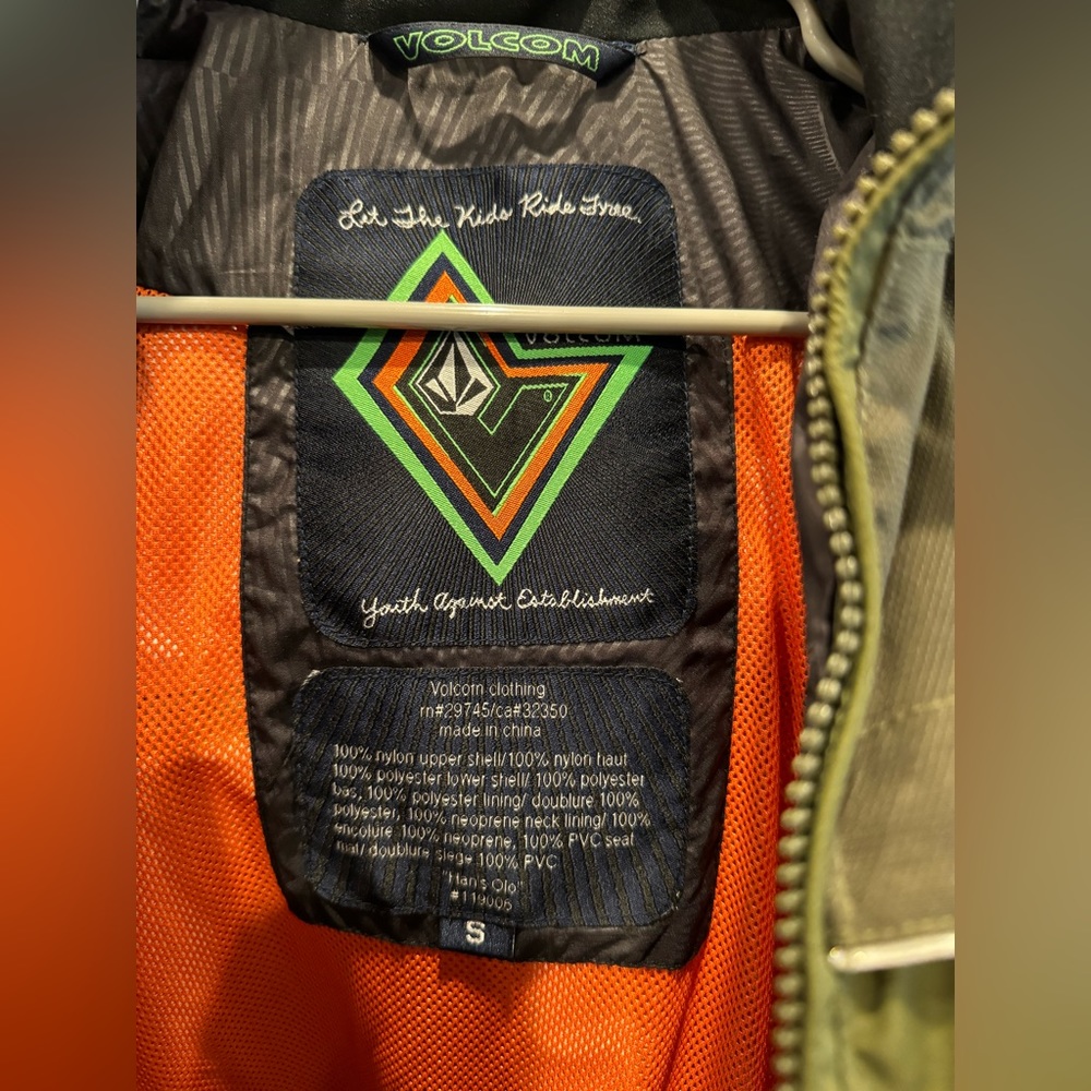 Volcom Snowboarding Jacket V-Line Science Army Gr… - image 2